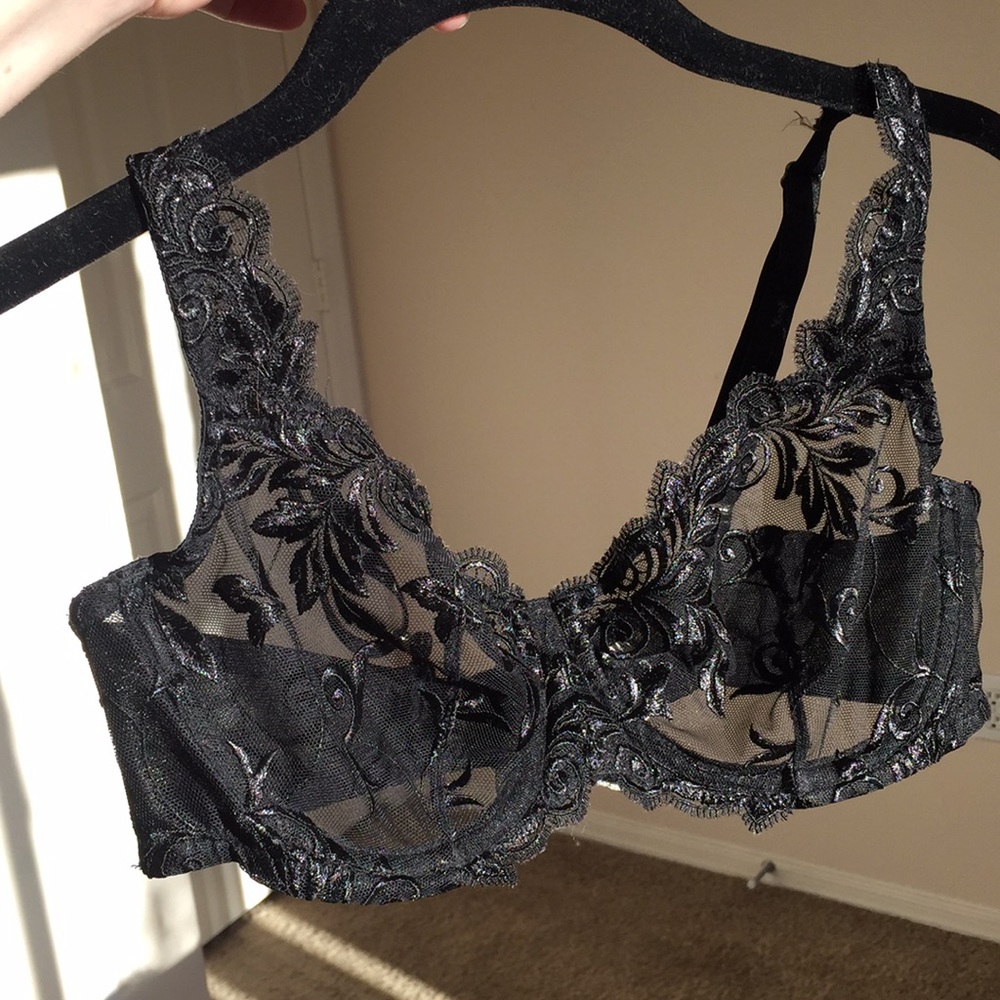 NWOT Sensuous Lace Unlined